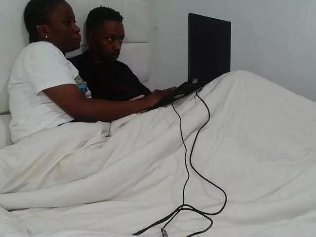 2peasandapod on BongaCams