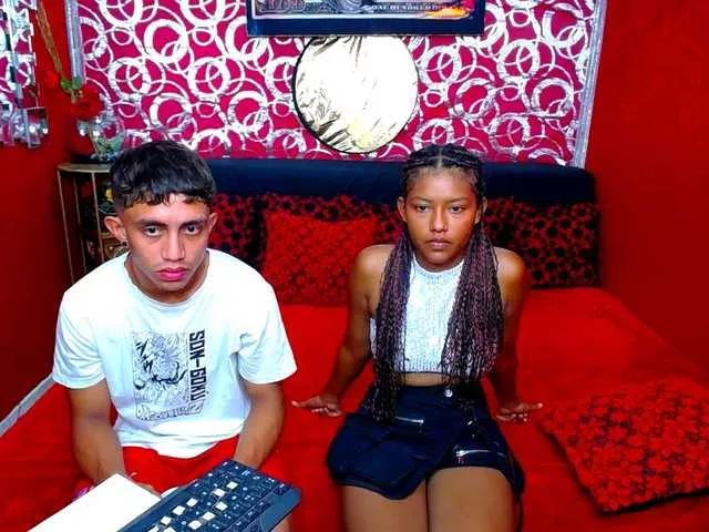 3girlspein from BongaCams