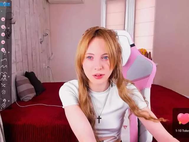 AdelinaCowell on BongaCams 