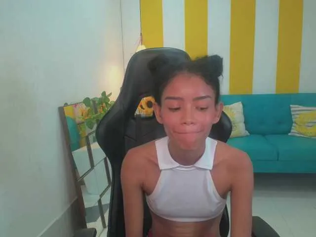 adissonpetite on BongaCams