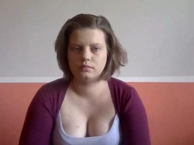 AdrianaSmile on BongaCams 