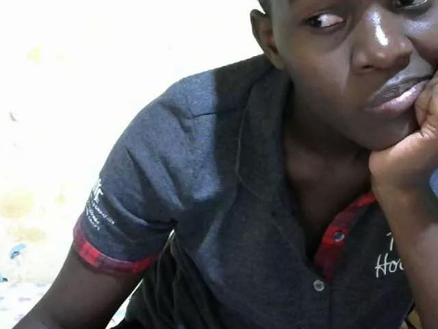 african-pussy1 on BongaCams