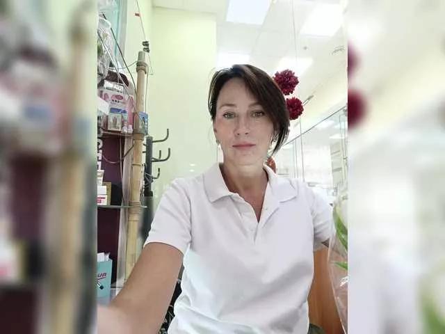 Agnes77 on BongaCams