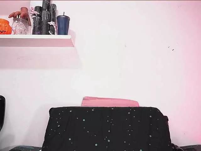 ale-evanz from BongaCams