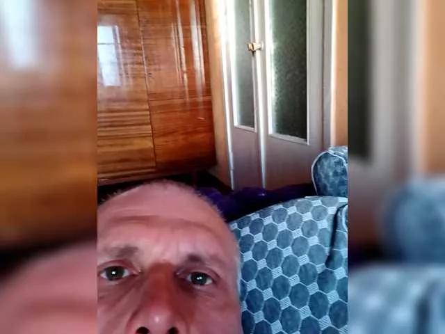 Aleksa26 on BongaCams