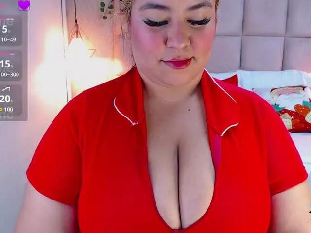 ALEXXA-CURVY on BongaCams 