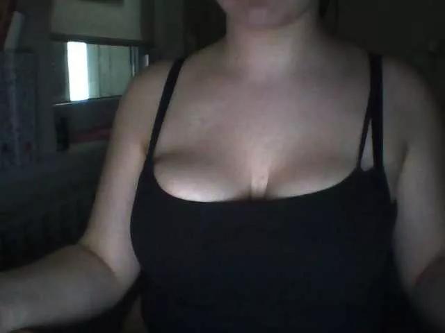 AlicePaw on BongaCams 