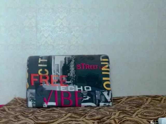 aliiicestone on BongaCams 