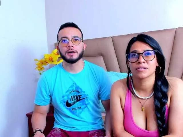 AlinaAndDarell on BongaCams 