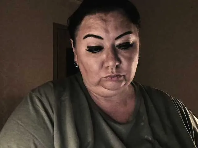 Alinahott1 on BongaCams