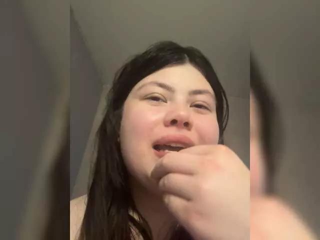 alissha05 on BongaCams