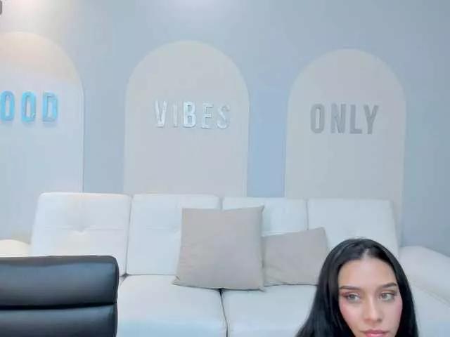 AmaliaCruss on BongaCams 