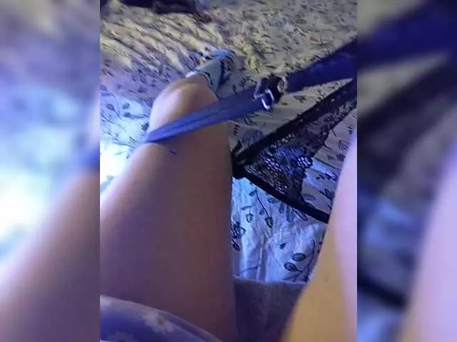 amazingtits-5D on BongaCams 