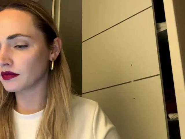 AmelieSweet — Freechat on BongaCams