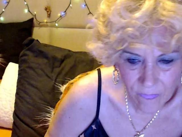 ANGELGRANNY on BongaCams