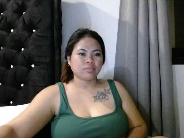 Asianbigbuttyboobs on BongaCams 