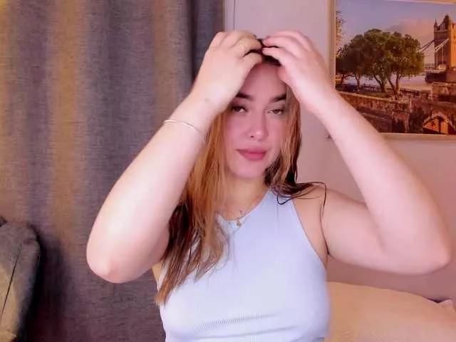 Assh-lee on BongaCams 