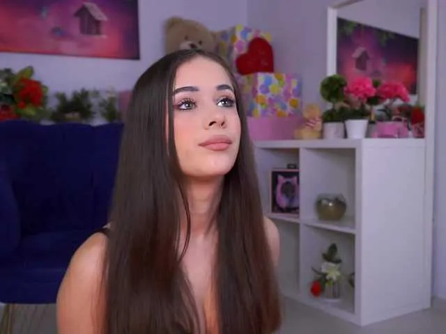 AvaSolis on BongaCams