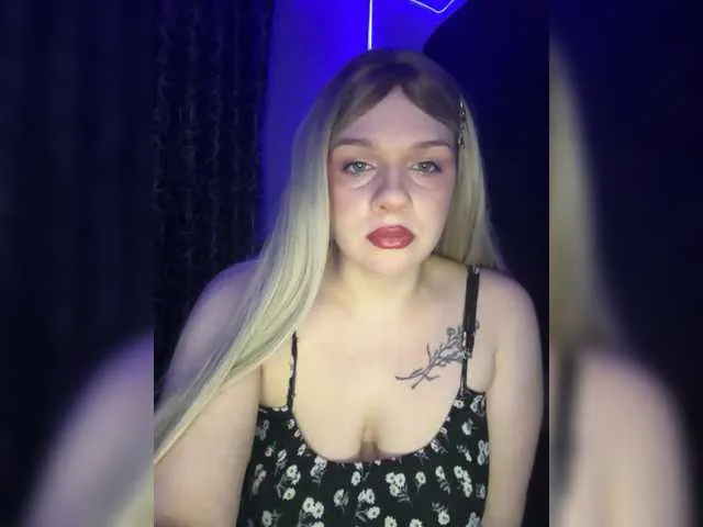 Avrora-min0 on BongaCams