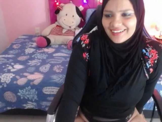 AzaharaMahmud on BongaCams 