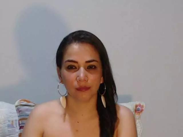 BabeLeidy on BongaCams 