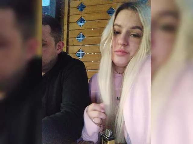 Banana-peach on BongaCams 