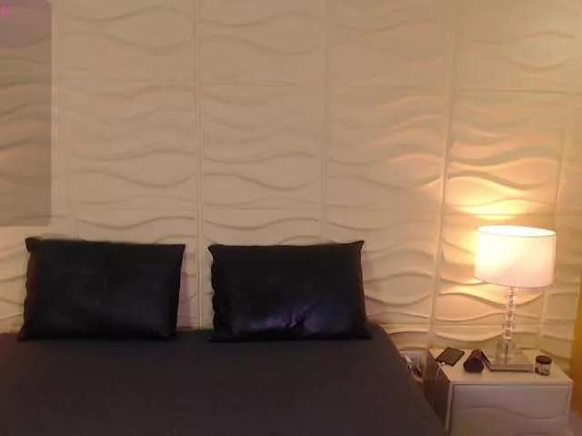 Offline BelaJones on BongaCams