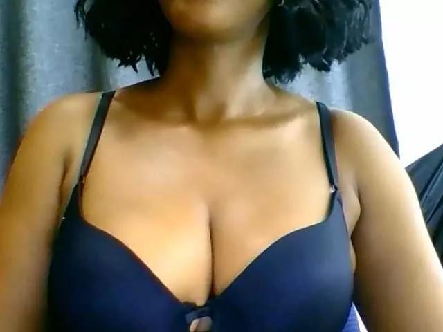 Belinda97 on BongaCams