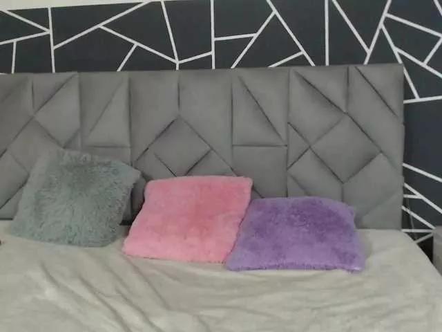 Bellyy- on BongaCams 