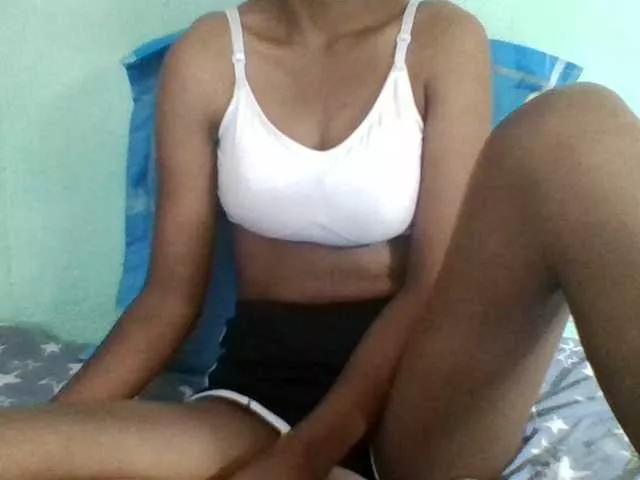 Berthine on BongaCams 