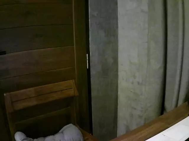 Offline BlondeDollTia on BongaCams