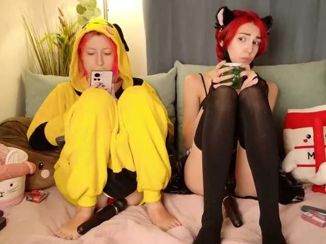 Masturbate to Bloom-and-Shen, they want to masturbate for you Bloom-and-Shen from BongaCams