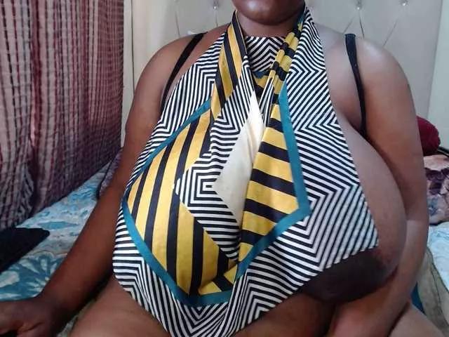 Offline BustyBabeX on BongaCams