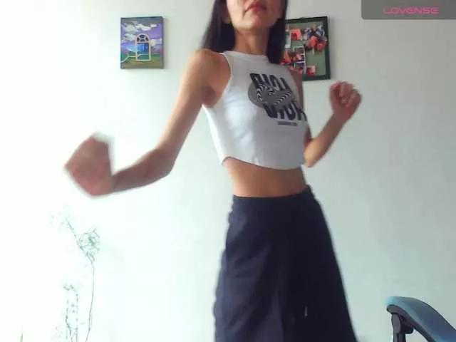 Callmebluee on BongaCams 
