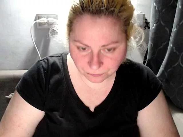 candycream74 on BongaCams 