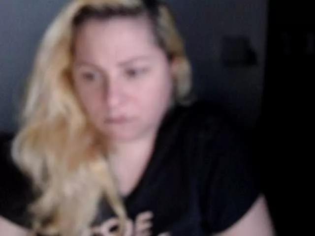 candycream74 on BongaCams 