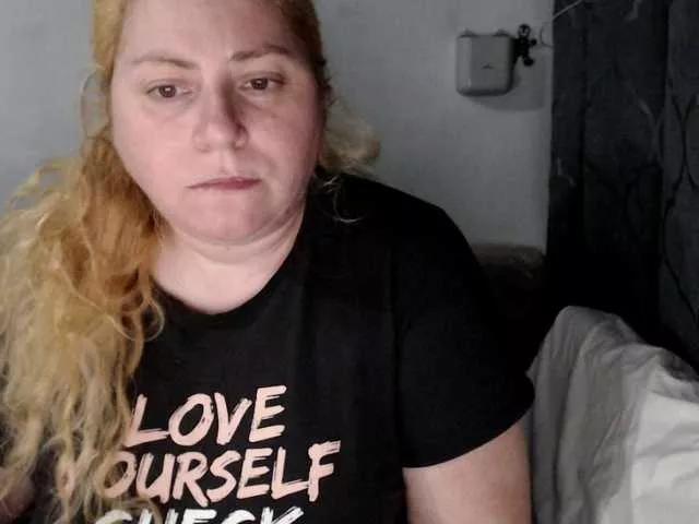 candycream74 on BongaCams 