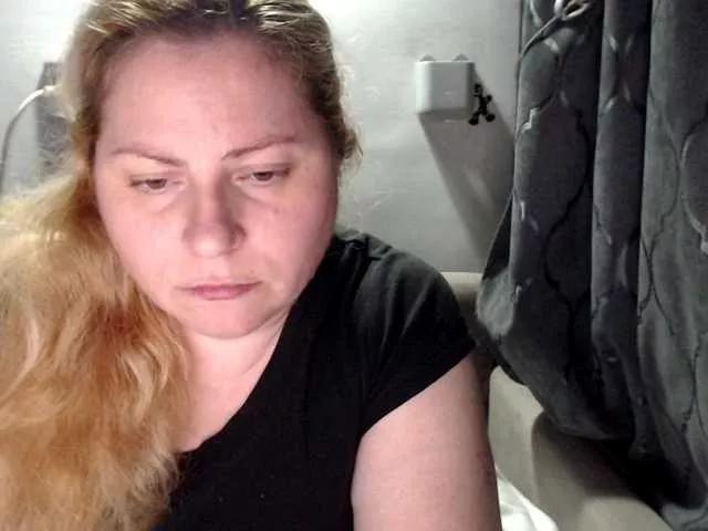 candycream74 on BongaCams 