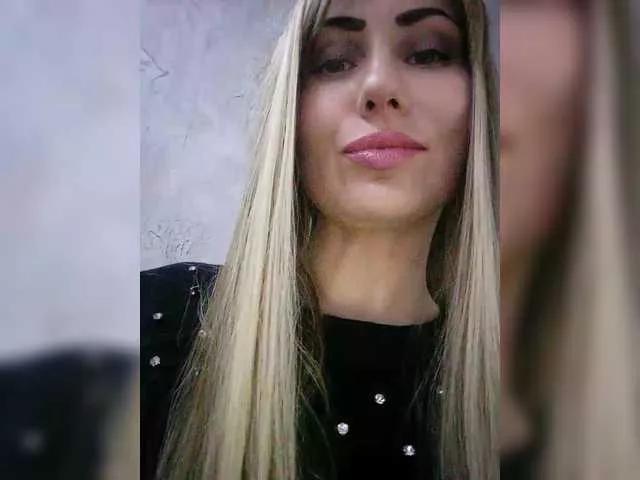 Cassssablanca on BongaCams 