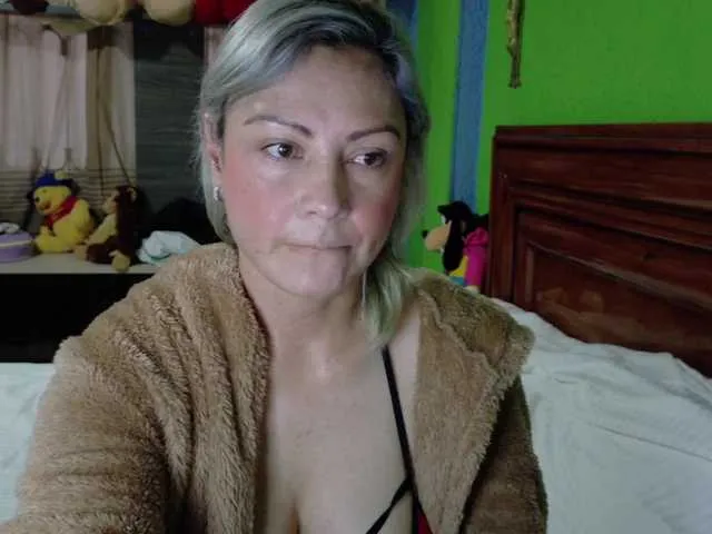 Charlizetheron1 on BongaCams