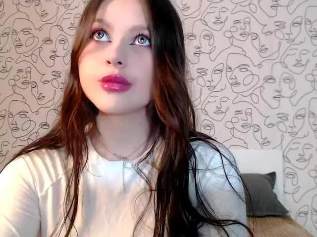 charming-peach on BongaCams 