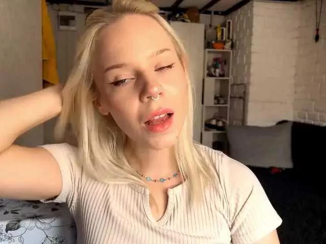 Explore 18 years old ChelseaLascurain from BongaCams ChelseaLascurain from BongaCams