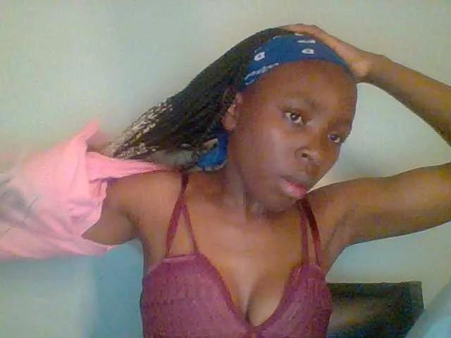 Freechat chocolate-brownie on BongaCams