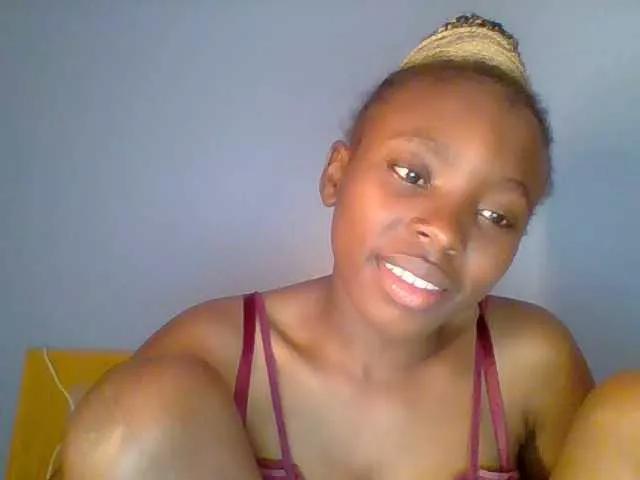 Freechat chocolate-brownie on BongaCams