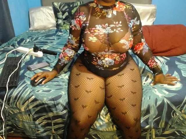 ChubbyAshanti on BongaCams 