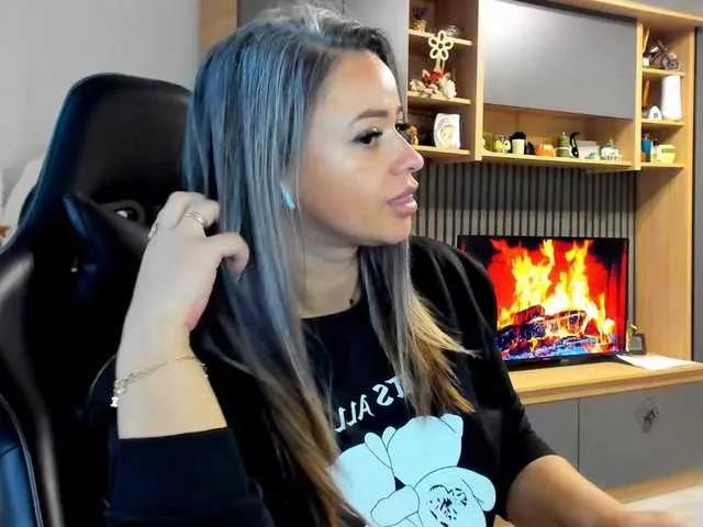 Offline Claire95sm on BongaCams