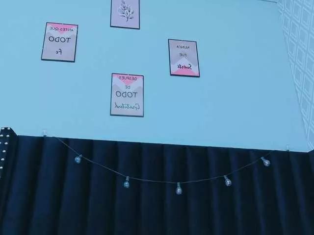 Offline colombiamommy on BongaCams