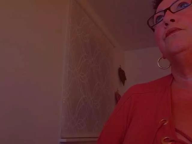Connyat99 on BongaCams