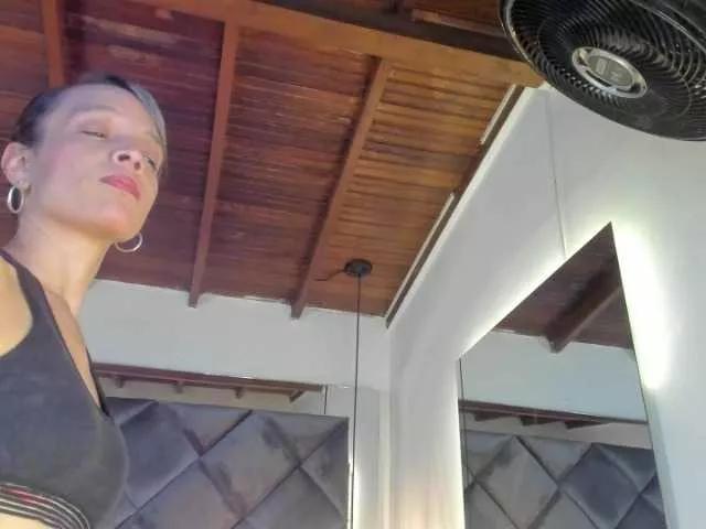 cute-doll on BongaCams