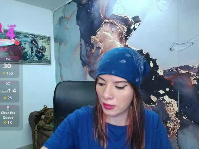 DanaaRey on BongaCams